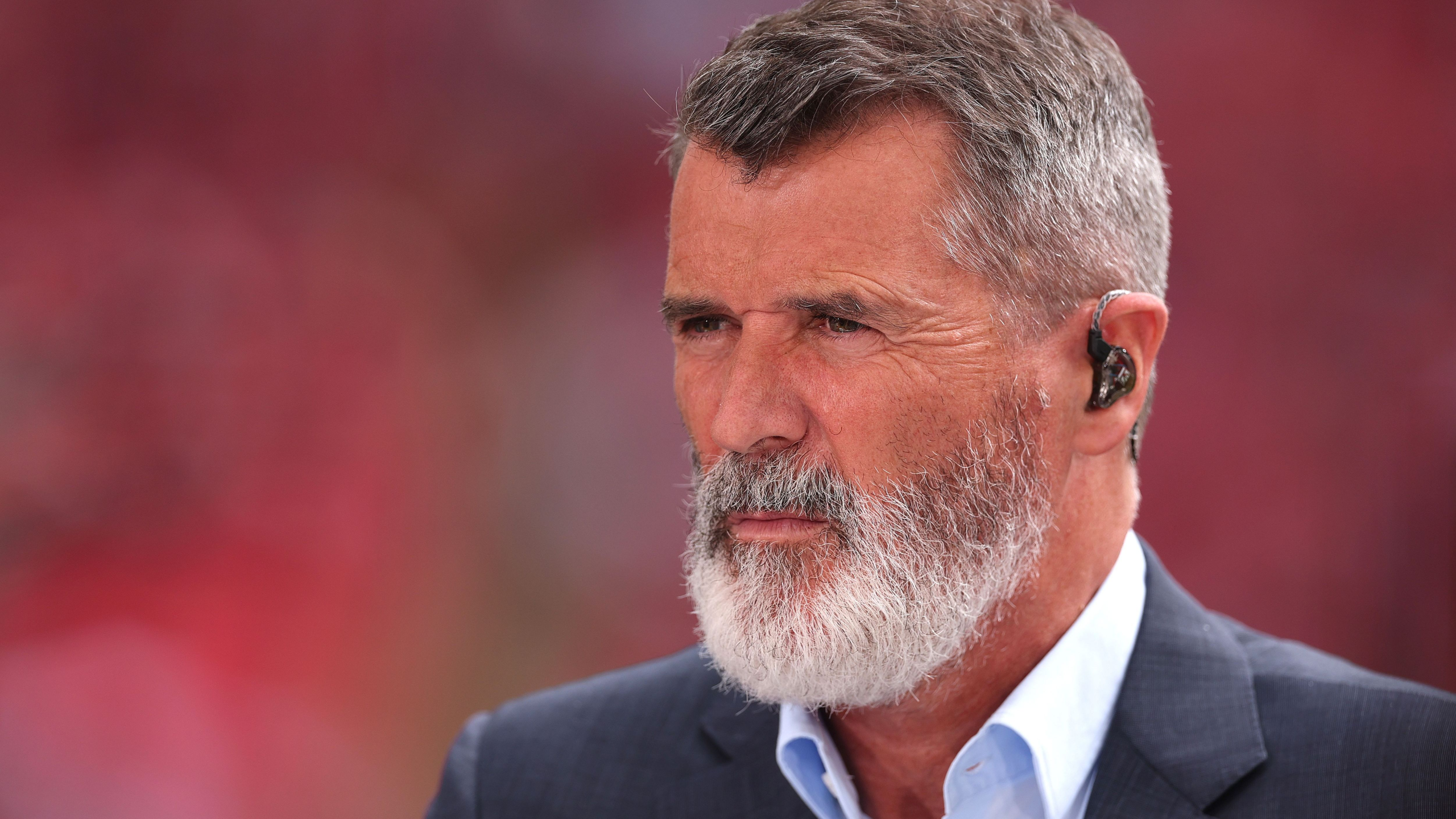 Read more about the article ‘Dia luar biasa’ – Pakar bersikeras Man Utd harus menunjuk ROY KEANE sebagai manajer baru dan ‘tidak percaya’ panggilan belum dibuat untuk mantan kapten tersebut