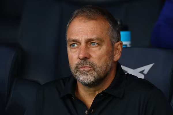 Read more about the article Flick puji semangat juang timnya usai Barcelona menang atas Girona