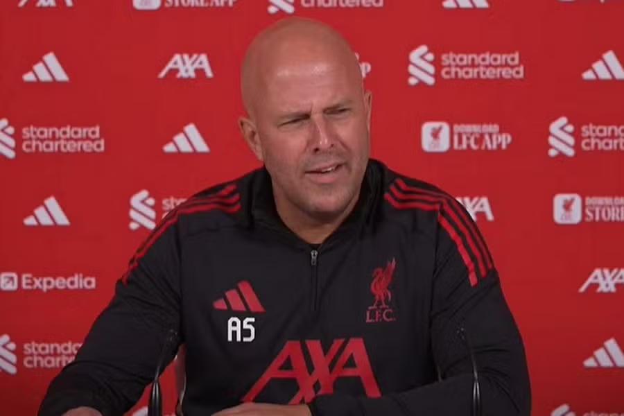 Read more about the article Arne Slot mengatakan Liverpool mengincar konsistensi menjelang perjalanan penting ke Manchester City